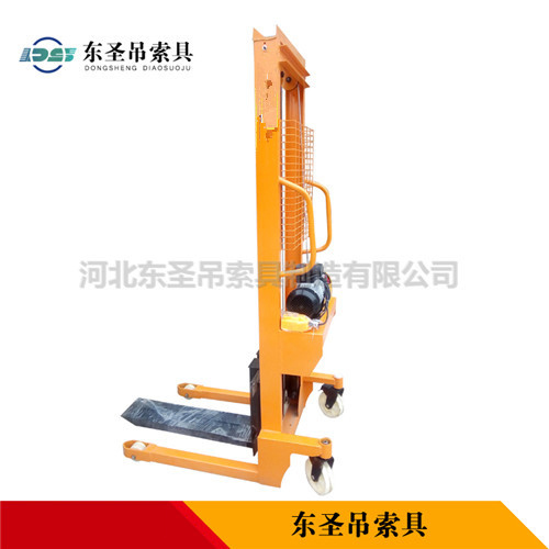 電動搬運堆高車供電系統有多重要?--河北東圣吊索具制造有限公司--液壓堆高車|手動叉車|小型攪拌機|石材夾具 電動搬運堆高車供電系統有多重要?--河北東圣吊索具制造有限公司--液壓堆高車|手動叉車|小型攪拌機|石材夾具