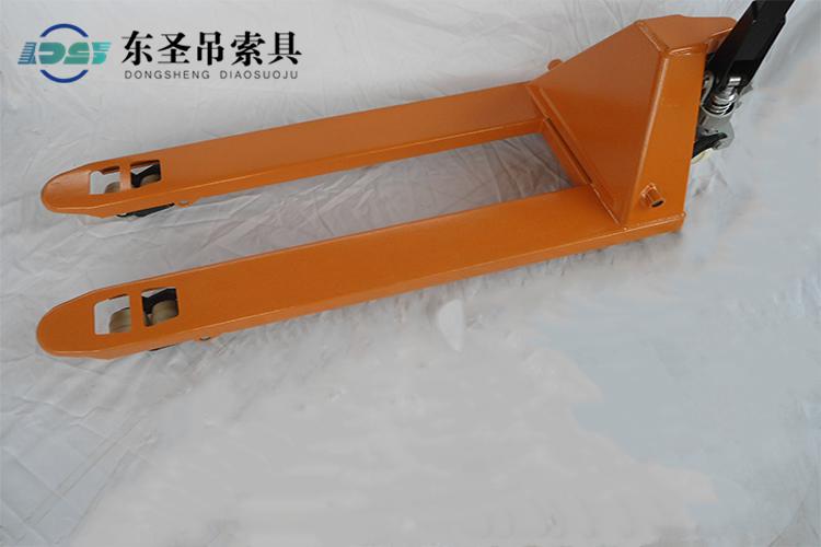 如果手動叉車在作業過程中出現時轉向受阻的問題如何解決